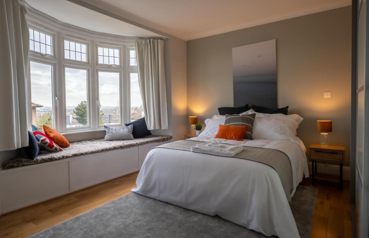 Entire Home In Streatham With Lovely Views & Ultra Fast Wi-Fi Norbury  Bagian luar foto